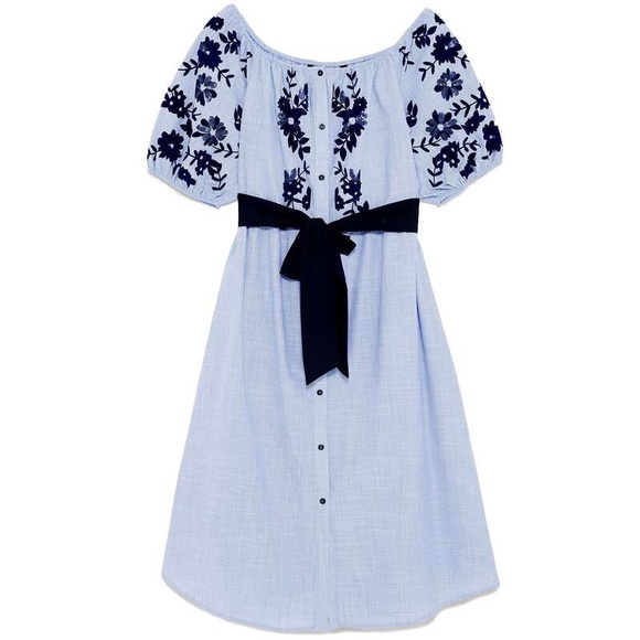 zara off the shoulder embroidered dress Steal: Melissa Forde's Instagram Zara Off-the-Shoulder Floral Embroidered  Tunic